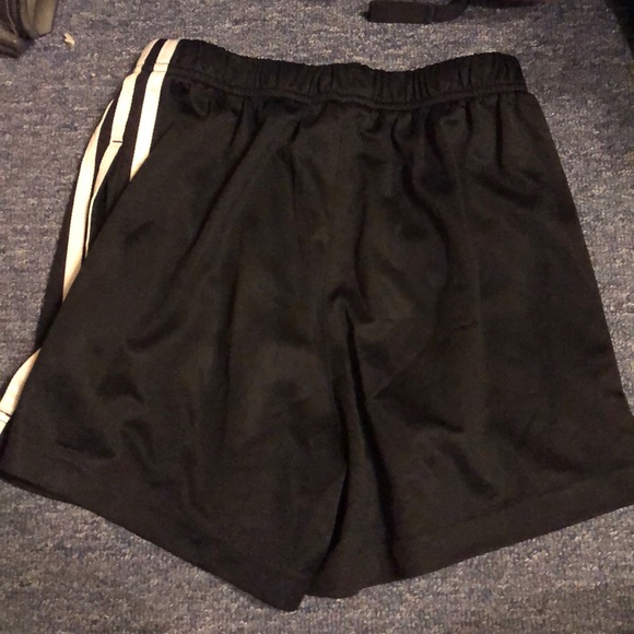 Adidas black white shorts size s with drawstring - Picture 3 of 3